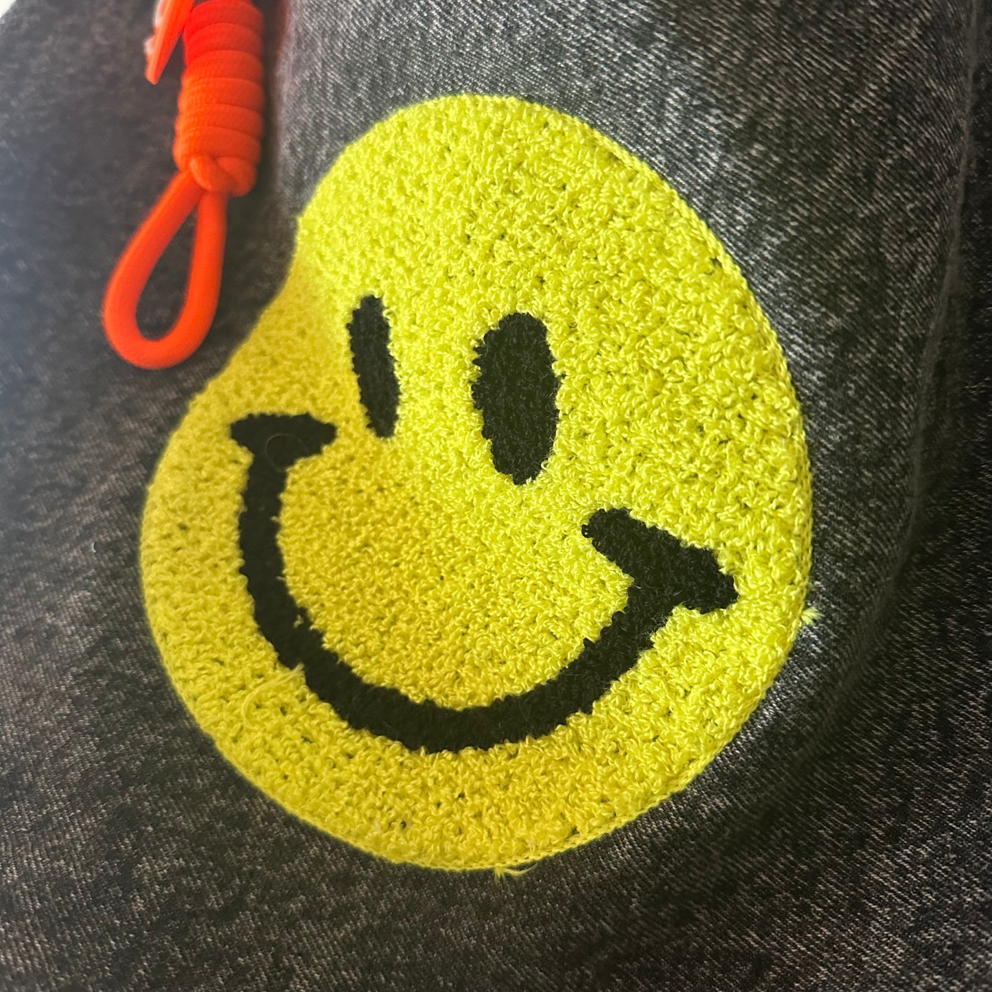 Shopper schwarz "GOOD VIBES" mit gelbem Neon-Smilie