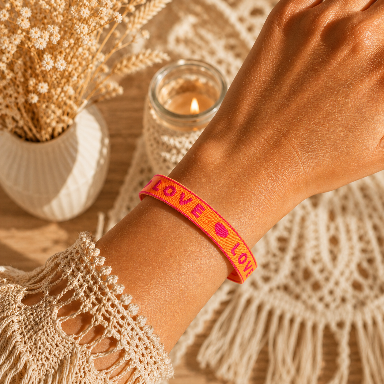 Boho Armband in Neonfarben, Festival Ibiza armband, Boho Freundschaftsarmband, LOVE