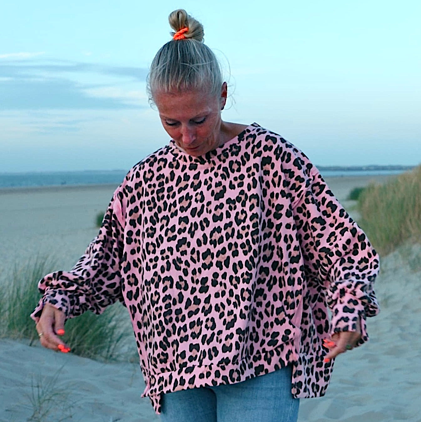 Sweater "LEO" in Rosa (oversize geschnitten)
