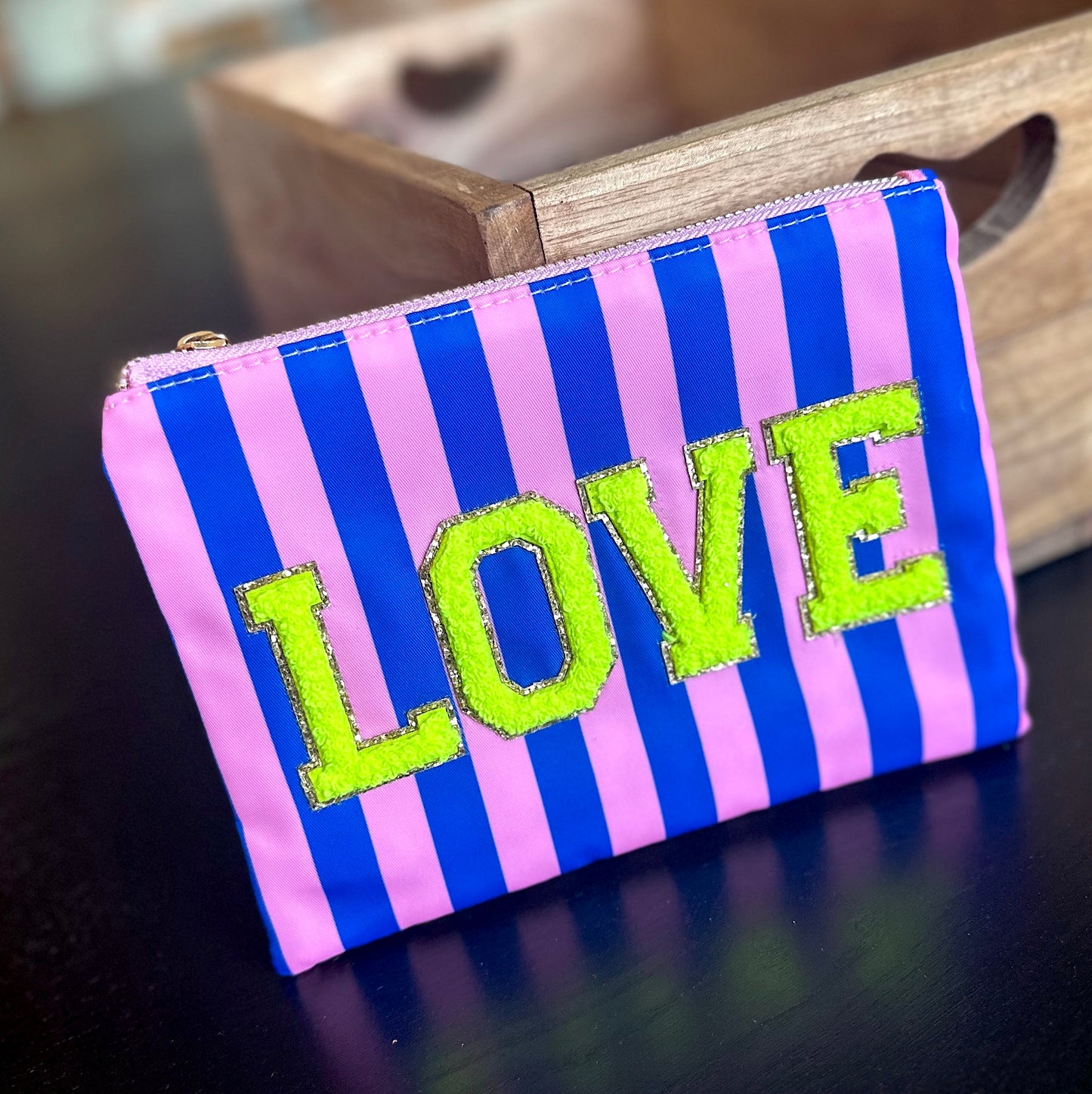 Kunterbuntes Mini-Täschchen "LOVE" (blau-rosa)