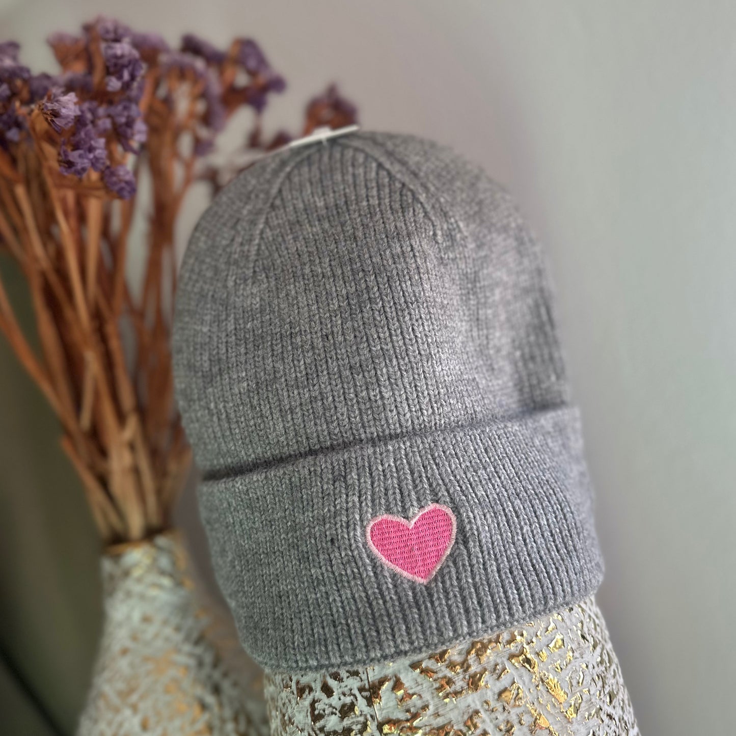 Mütze "HEART" in Grau