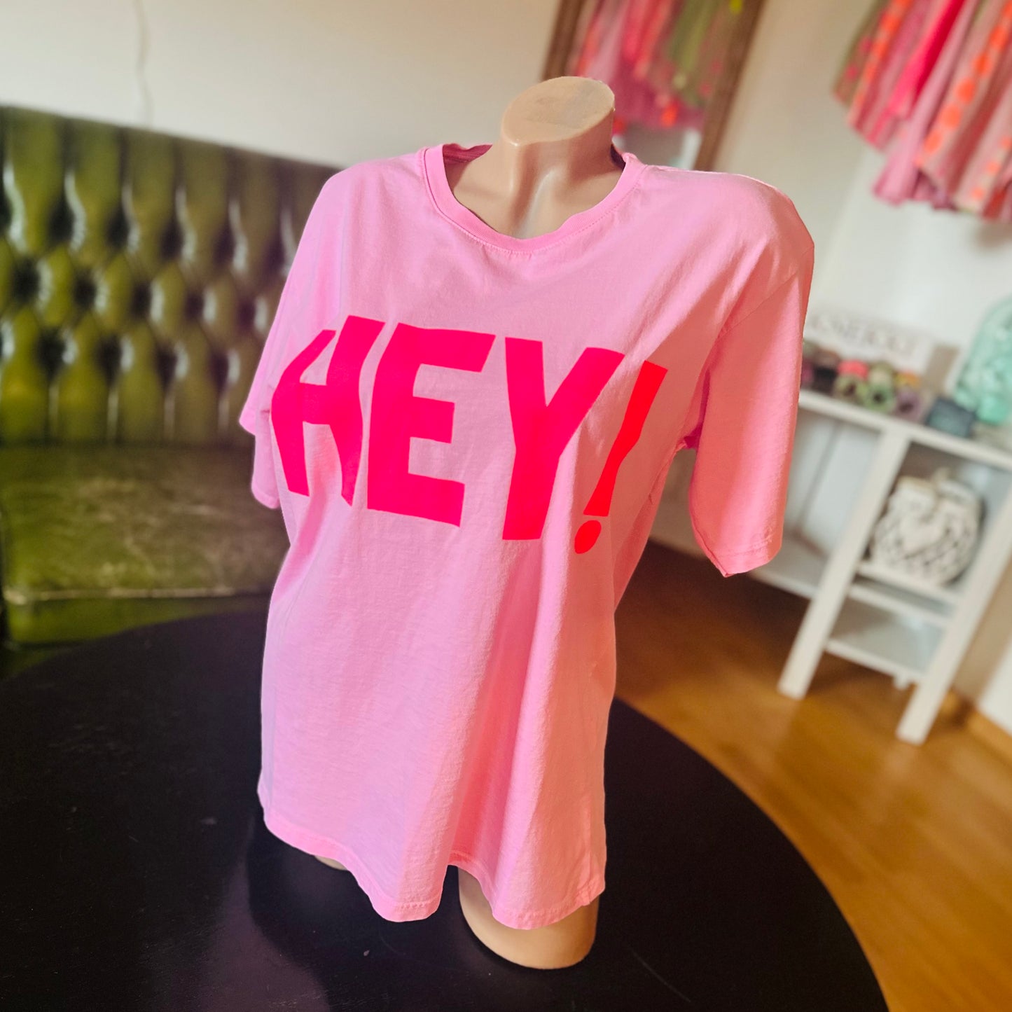 Shirt "HEY" (Pink)