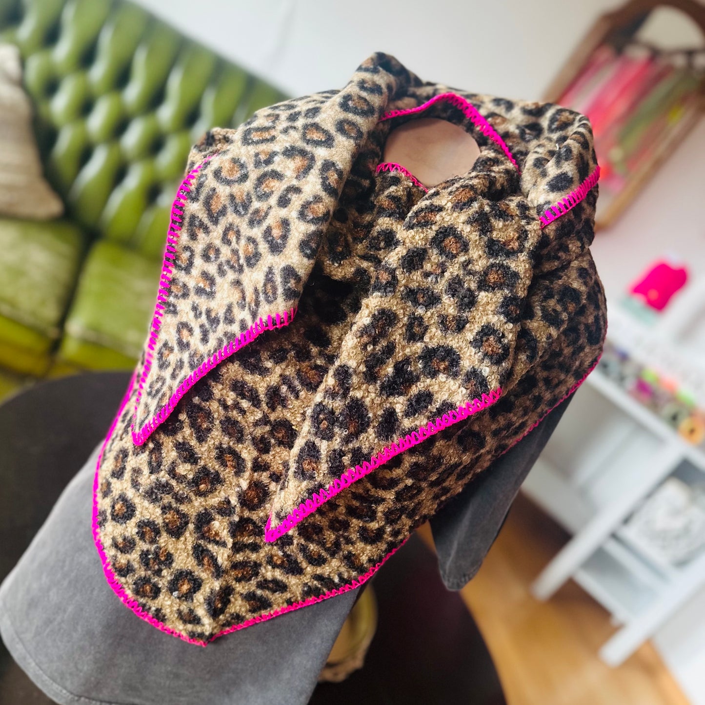 Dreieckstuch "PINK-LEO"