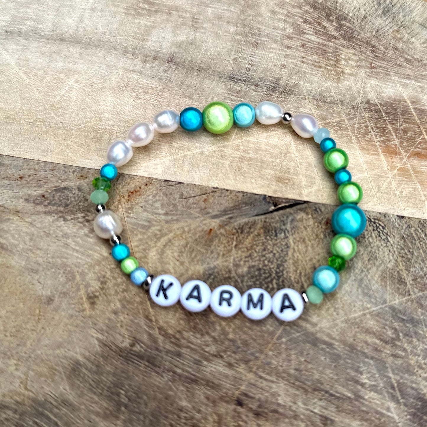 Armband "Karma&Love" mit 3D Effekt (mit Wunschtext & in deiner Wunschfarbe)