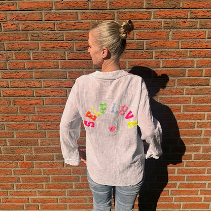 Musselinbluse mit Neon-Stick "selflove club" (oneSize)