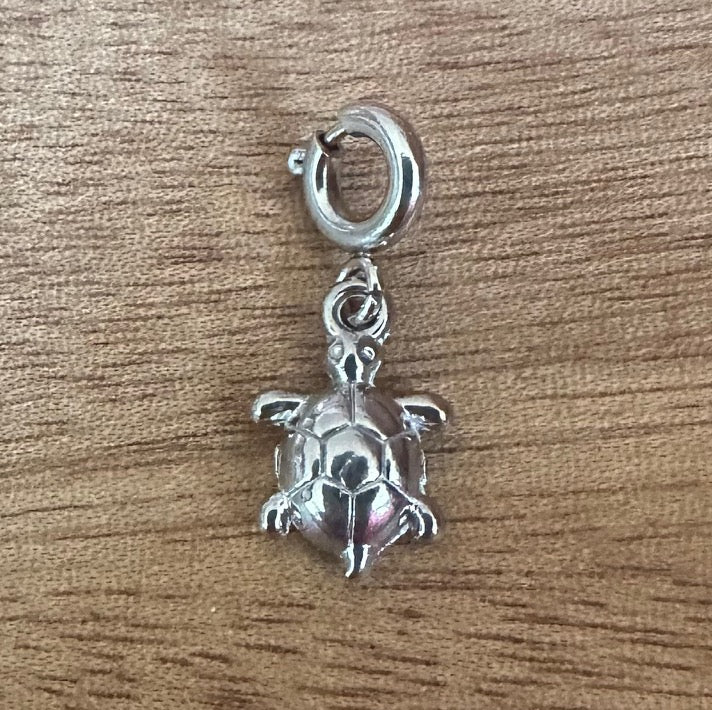 Charm "Schildkröte" (in Gold oder Silber)