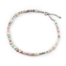 Laden Sie das Bild in den Galerie-Viewer, Choker mit Wunschtext &quot;lucy&quot; (viele bunte Farbvarianten zur Auswahl)
