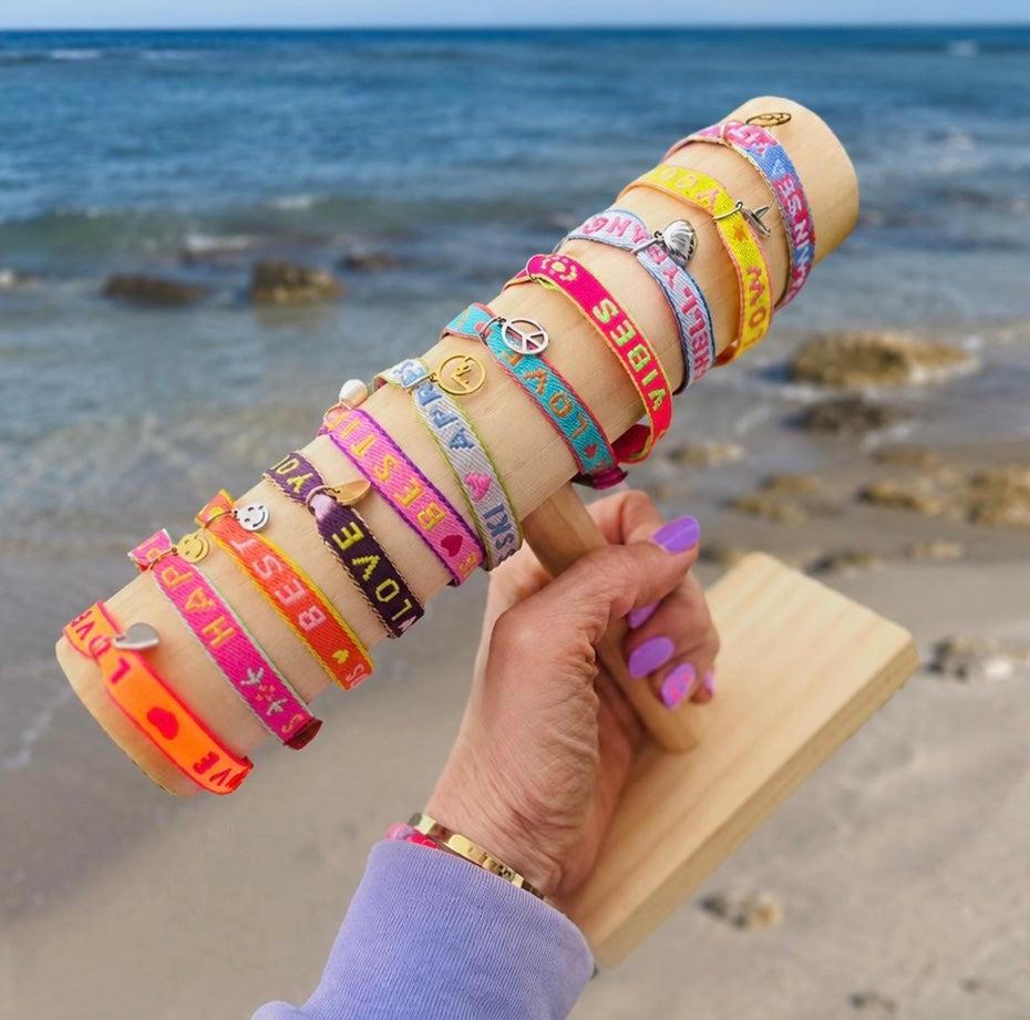 bunte Statementarmbänder mit Druckknopf & Wunschanhänger (11 verschiedene Designs)