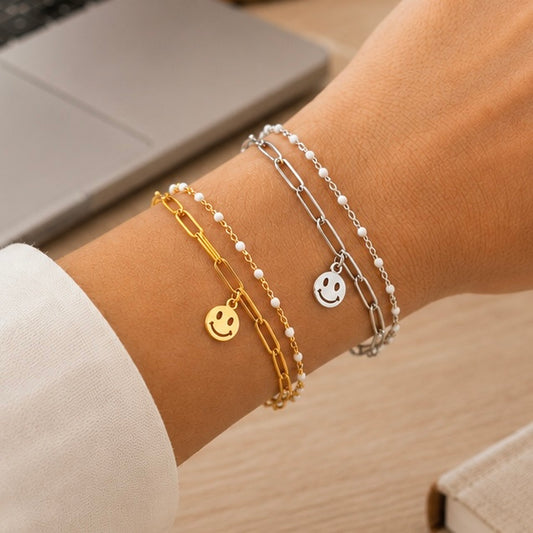 Filigranes Edelstahlarmband in gold oder silber und mit Smilie Anhänger oder Anhänger nach Wunsch.