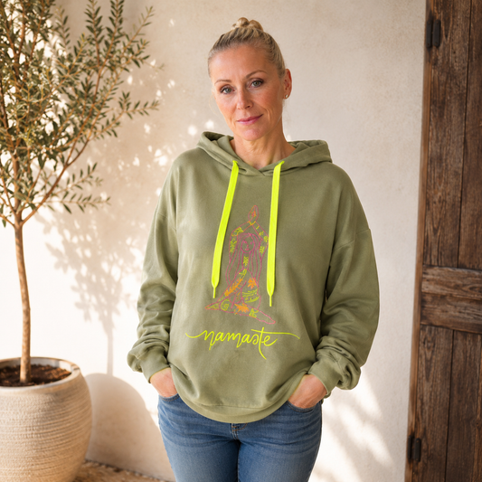 Hoodie "Namaste" in khaki mit NEON-Stickerei