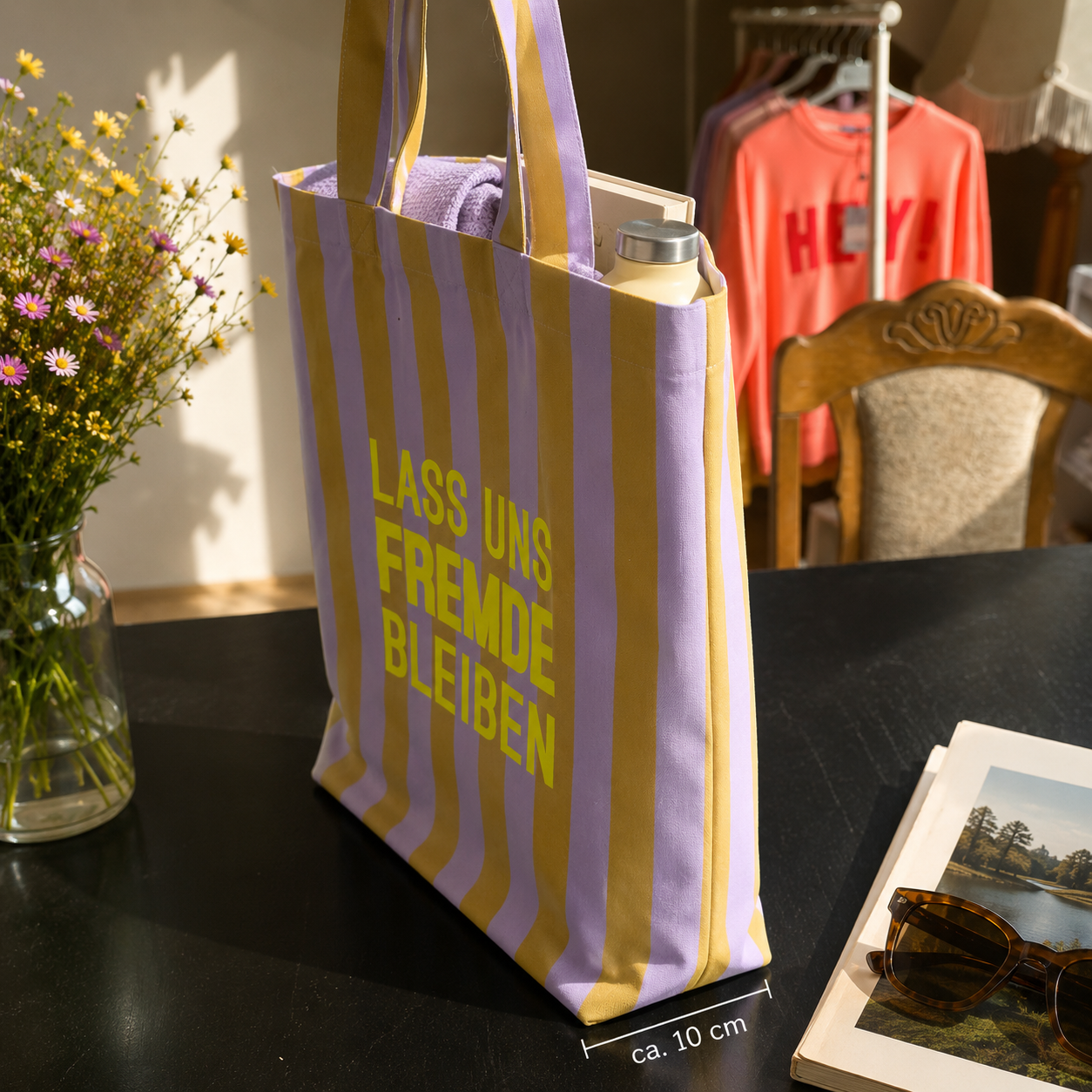 Statementtasche "FREMDE" Flieder-Senf mit Print (in Wunschfarbe)