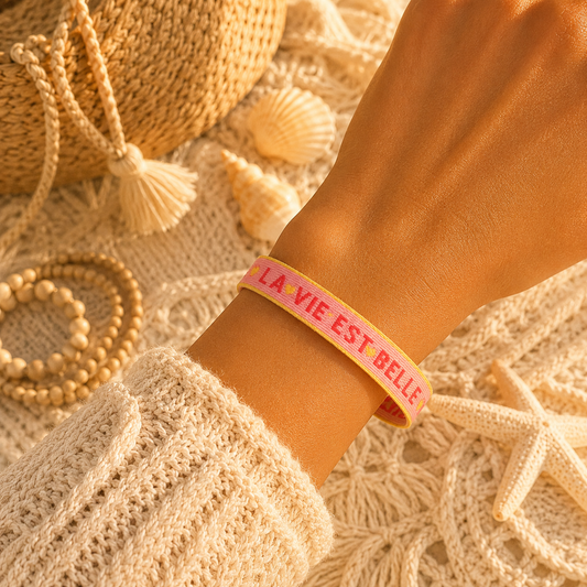 Boho Armband in Neonfarben, Festival Ibiza armband, Boho Freundschaftsarmband, LA VIE EST BELLE