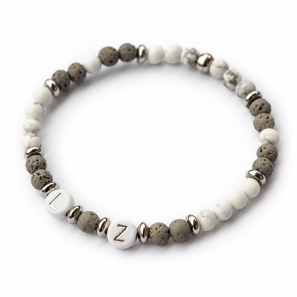 personalisiertes Perlenarmband "NIKLAS" l aus hellen Natursteinperlen und Edelstahl