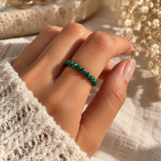 elastischer Ring "JULIA" I aus Natursteinperlen