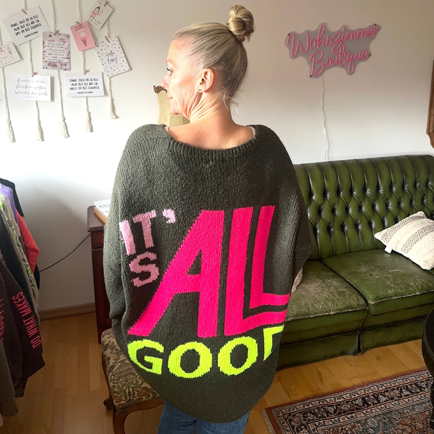 Strickpulli "IT`S ALL GOOD" in Kaki (oversize geschnitten)
