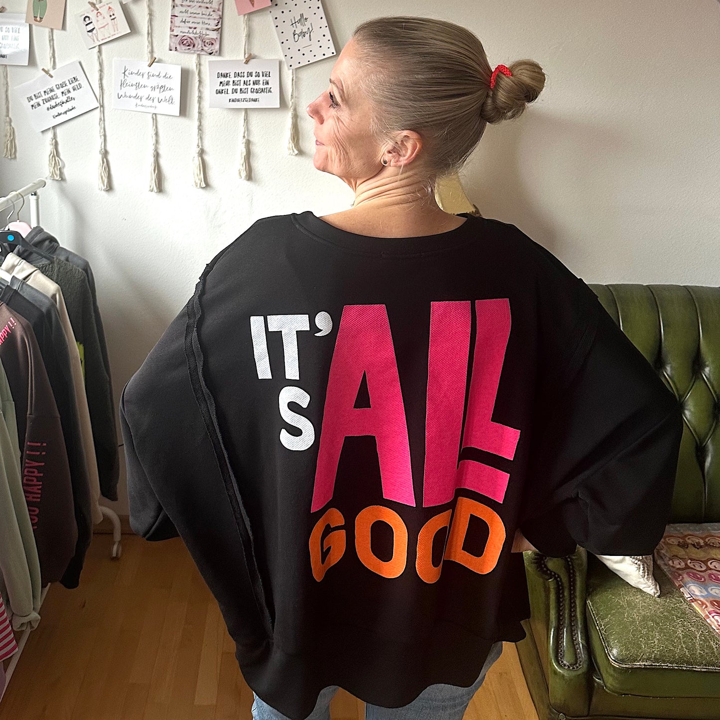 Sweater "IT`S ALL GOOD" in Schwarz (oneSize)