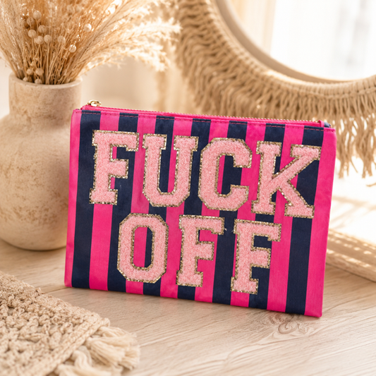 Stylische Kosmetiktasche gestreift und mit FUCK OFF Schriftzug, perfekte Kleinigkeit zum verschenken