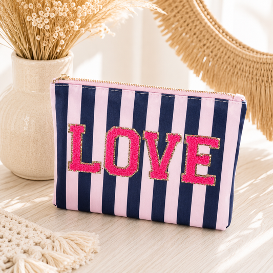 Kunterbuntes Mini-Täschchen "LOVE" (dunkelblau-rosa)