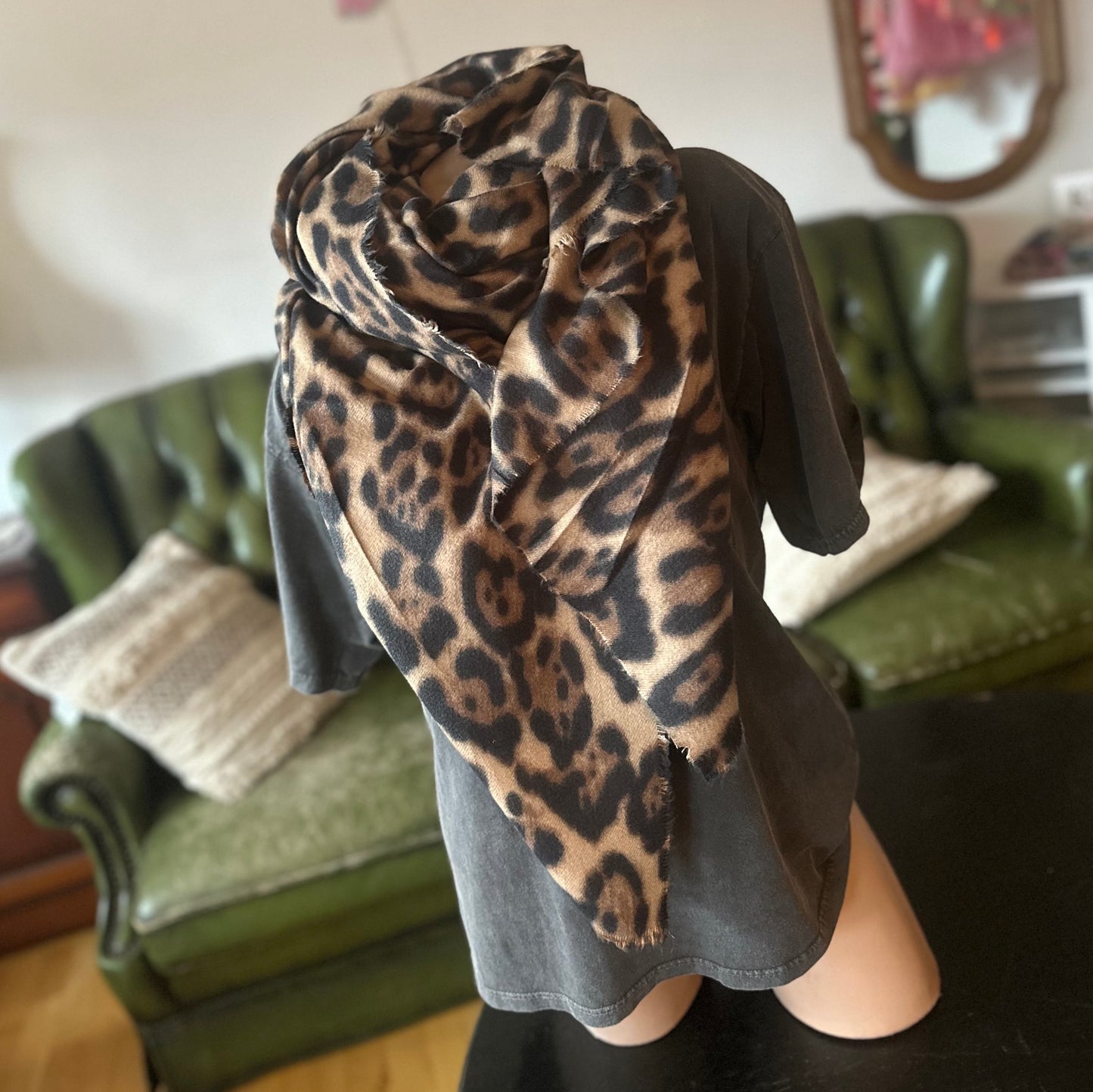 KUSCHELSCHAL "COZY-LEO"