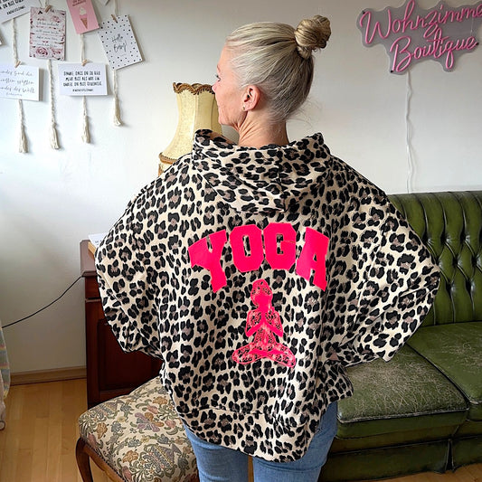 Hoodie "YOGA" Leoprint mit Flock in neonpink (oversize geschnitten)