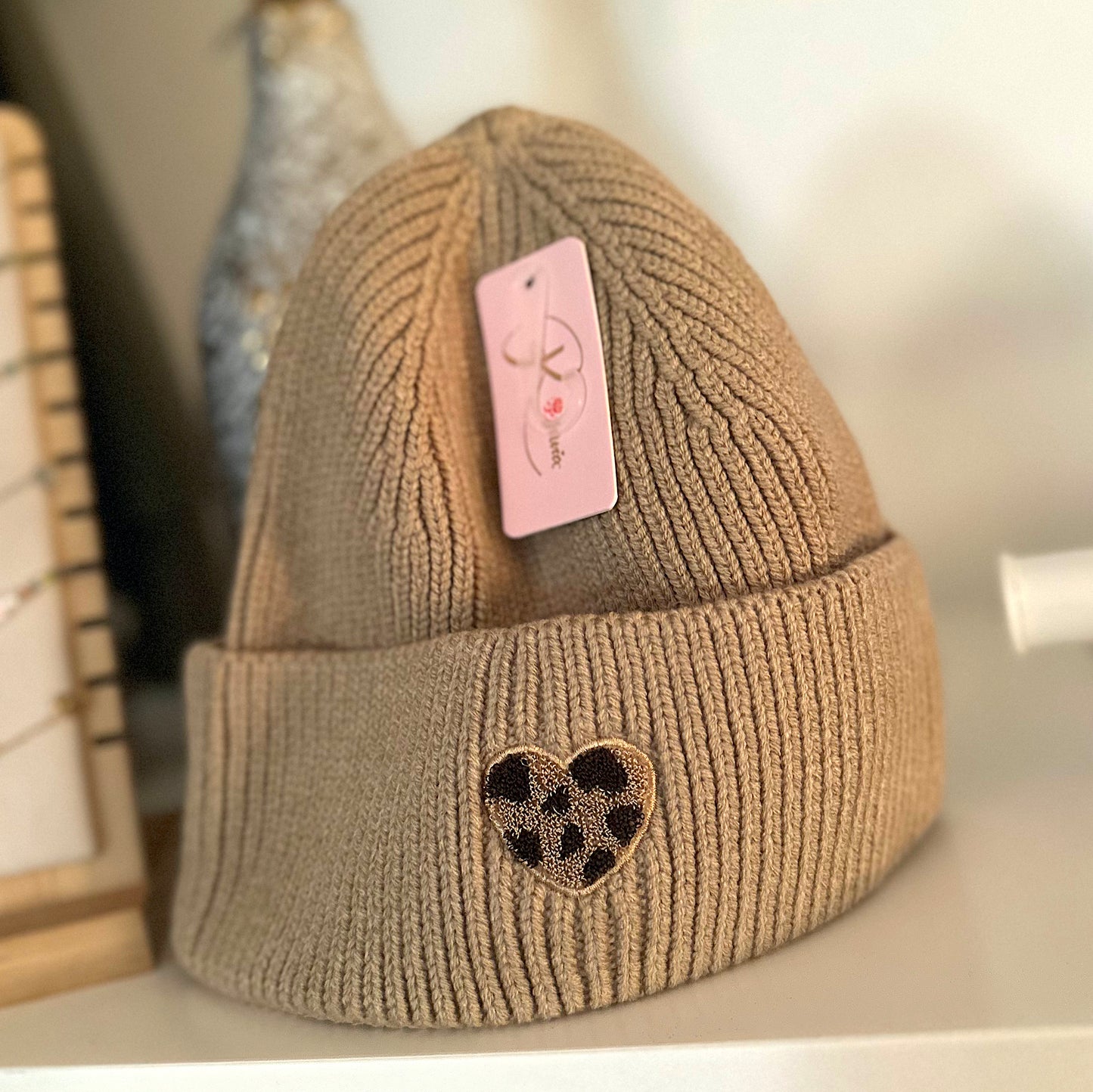 Mütze "LEO" in beige