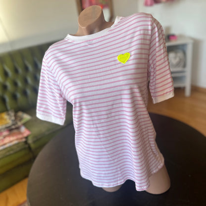Shirt "HERZ" weiß-rosa