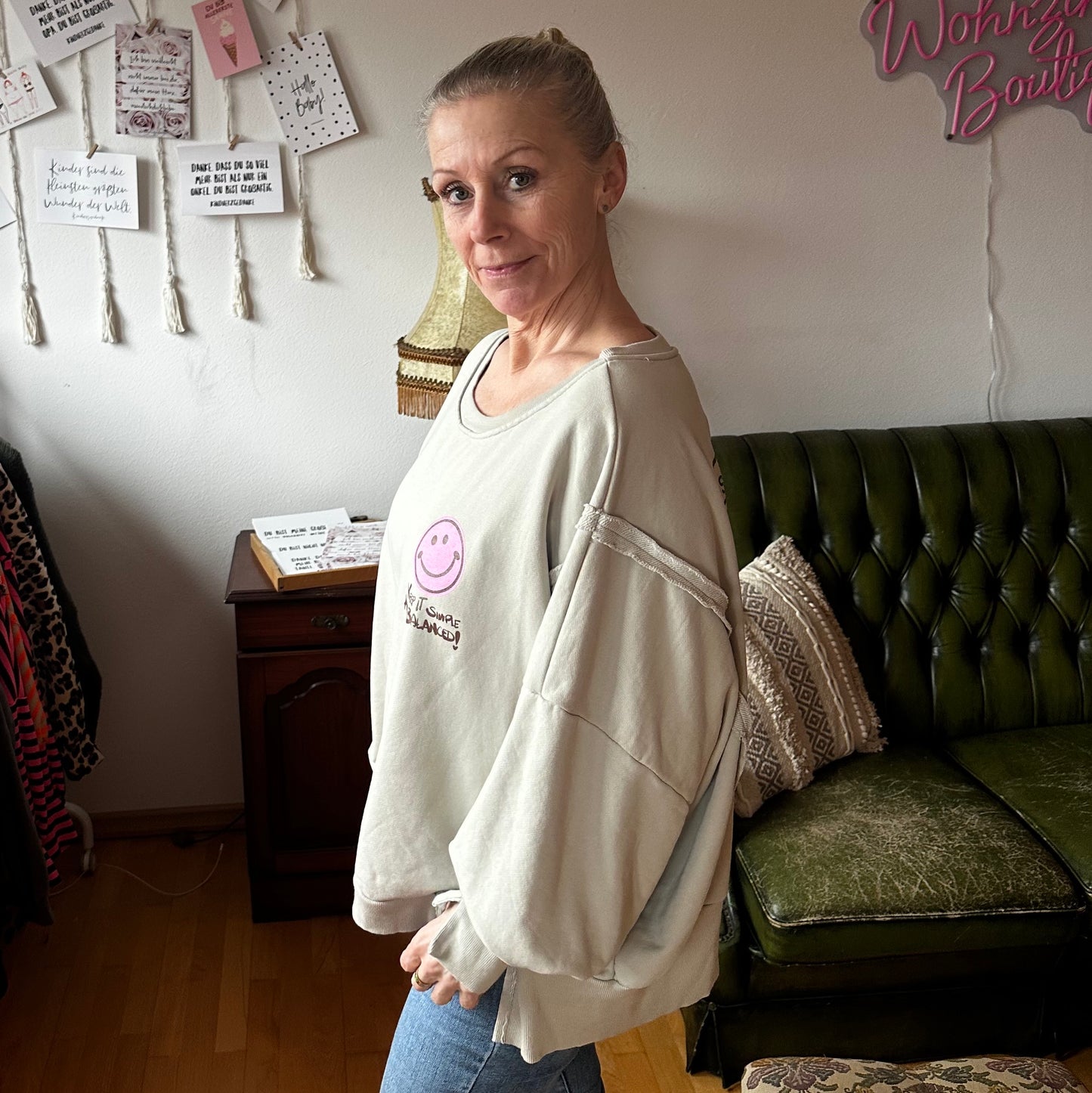 Sweater "keep it simple" in Beige (oversize geschnitten)