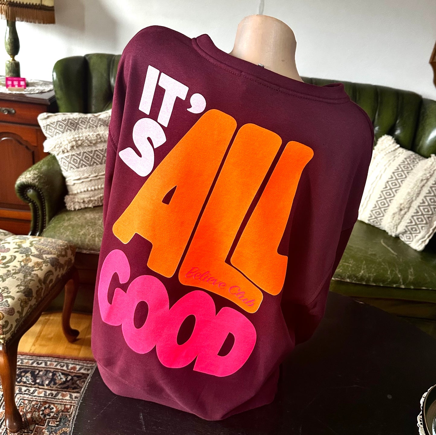 Sweater "IT`S ALL GOOD" in bordeaux mit NEON-PRINT  (oneSize)