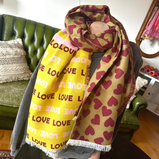 XXL-TUCH "LOVE" (senfgelb/bordeaux)