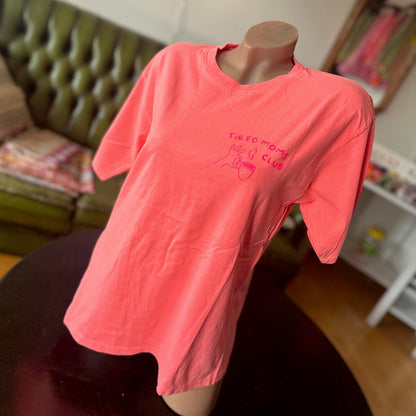 Shirt "TIRED MOMS CLUB" (Peach)