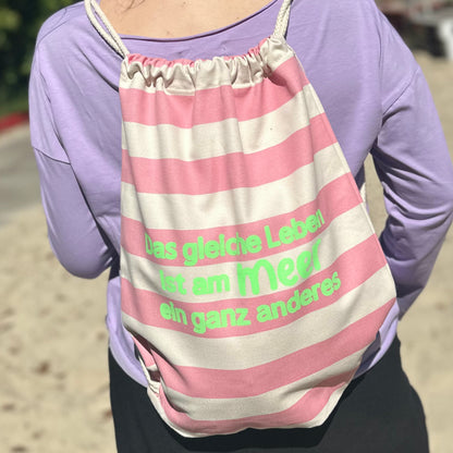 Streifen-Rucksack "LEBEN AM MEER" (Spruch in deiner Wunschfarbe)
