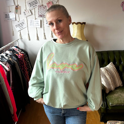 Kuschel-Sweater "Love yourself" lindgrün (onesize)