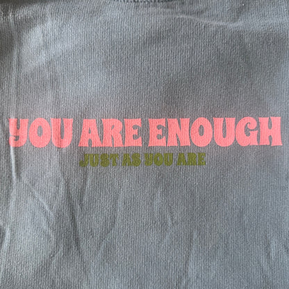 Sweater "YOUareENOUGH" in blau